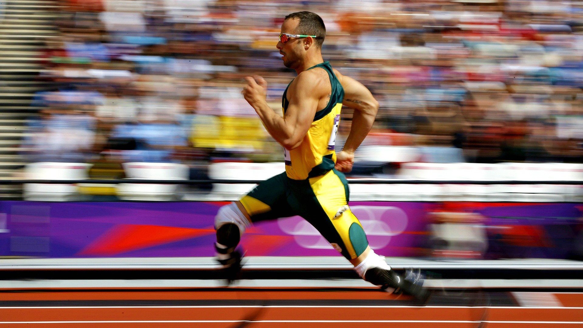 奥格斯堡队员展现出坚韧不拔的精神，以优异表现获得胜利，奥格斯堡战役